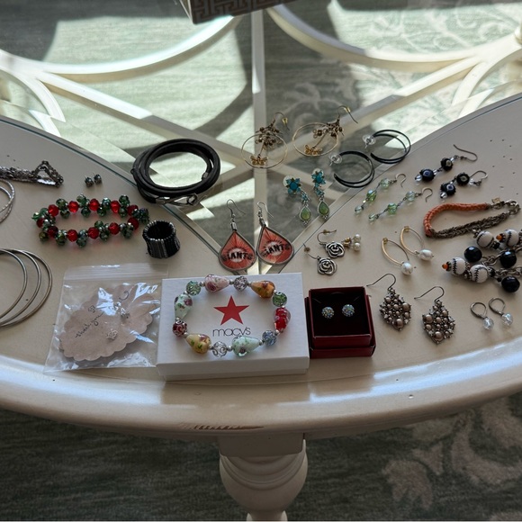 Various jewelry bundle - most have never been worn

Juicy, Lucky, and more!!! - Picture 1 of 5